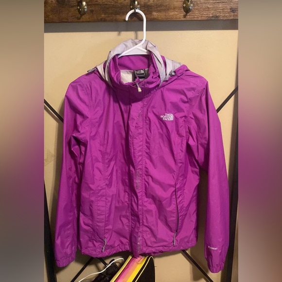 The North Face Hyvent Purple Rain Jacket - Picture 1 of 3